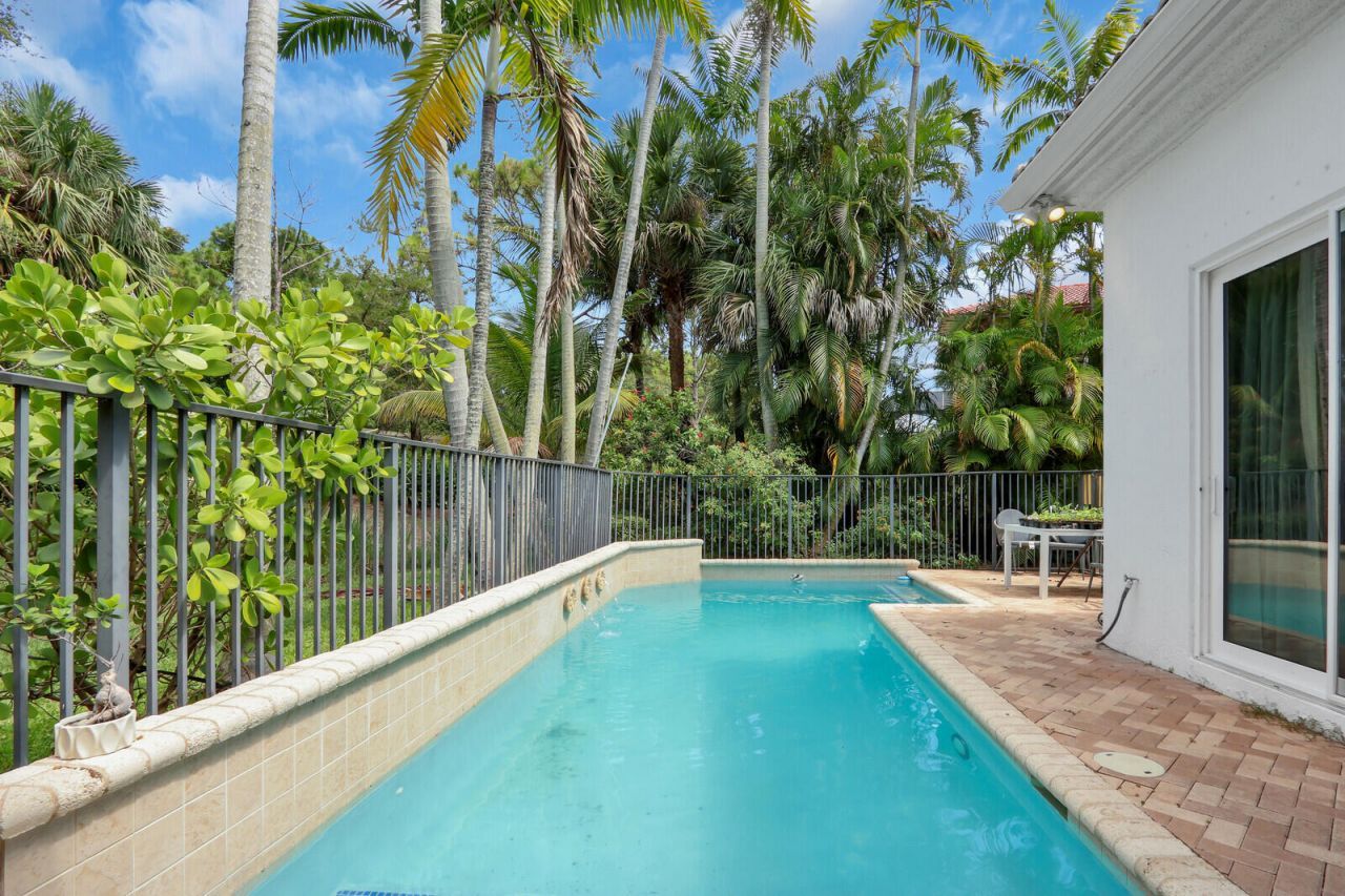 1726 Nature Court, Palm Beach Gardens, FL 33410 Photo