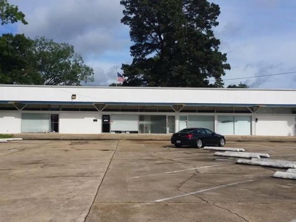 818 MAIN Street, Unit A, Pineville, LA 71360