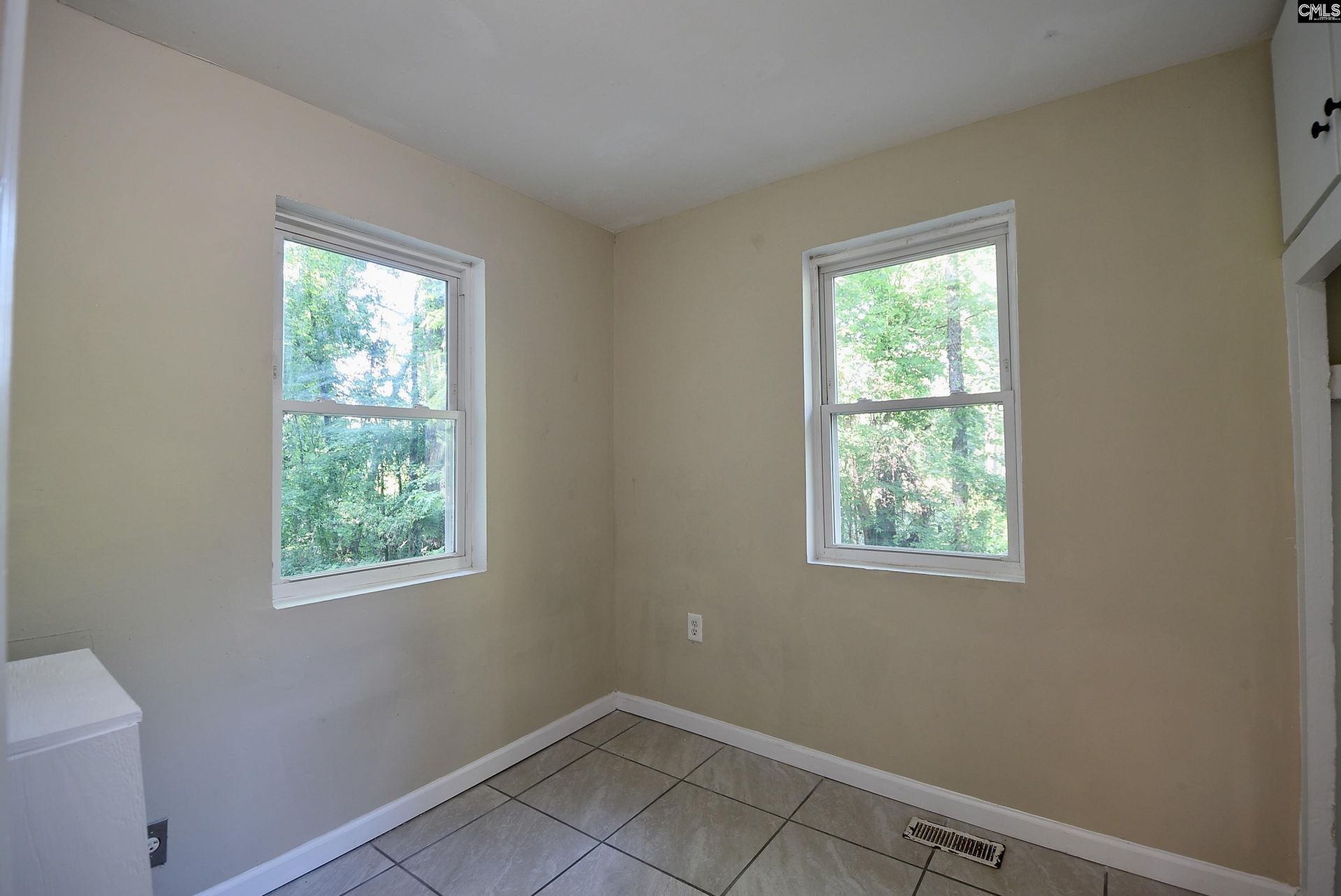 217 Sharpe Road  Photo 6