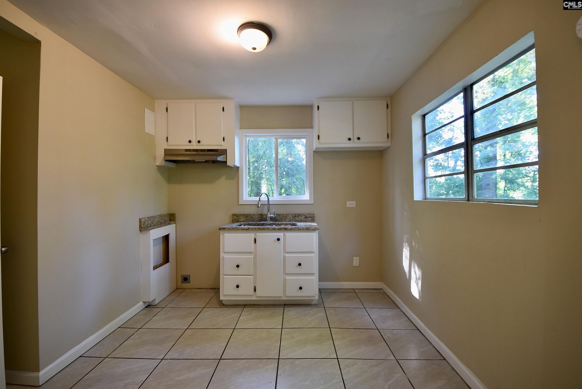 217 Sharpe Road  Photo 8