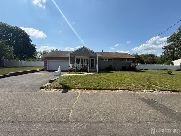 27 Maplecrest Drive, Neptune, NJ 07753