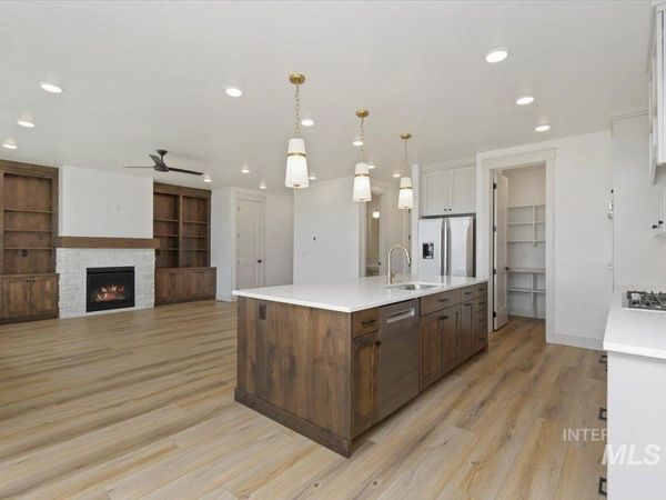 6883 W Mattawa Dr, Meridian, ID 83646