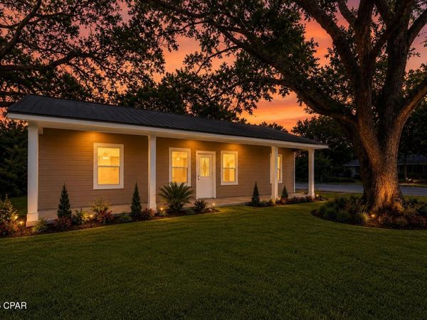 2201 E 6th Street, Panama City, FL 32401