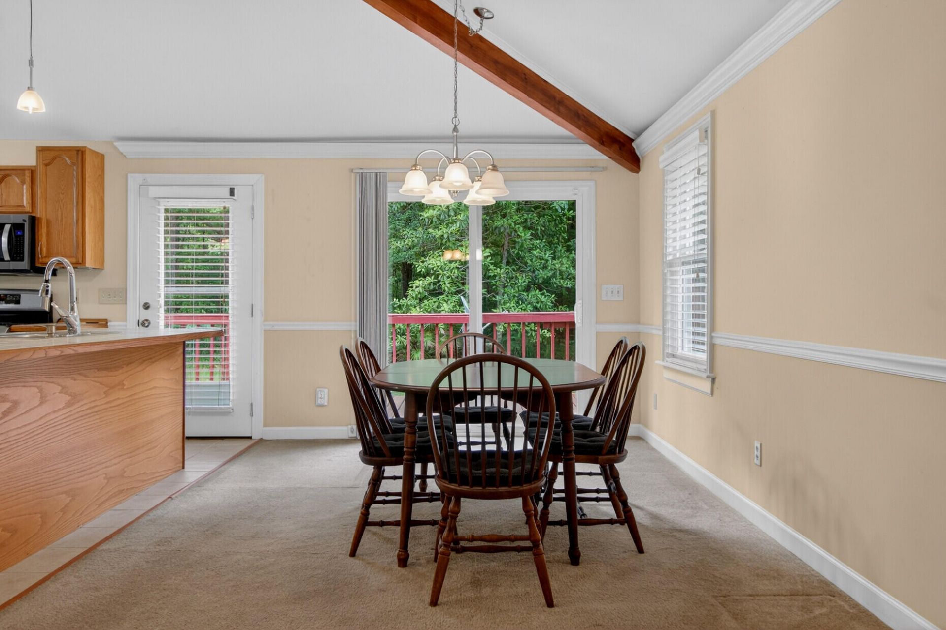 1105 County Line Road Photo 10