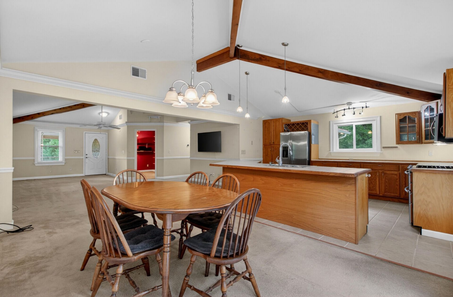 1105 County Line Road Photo 15