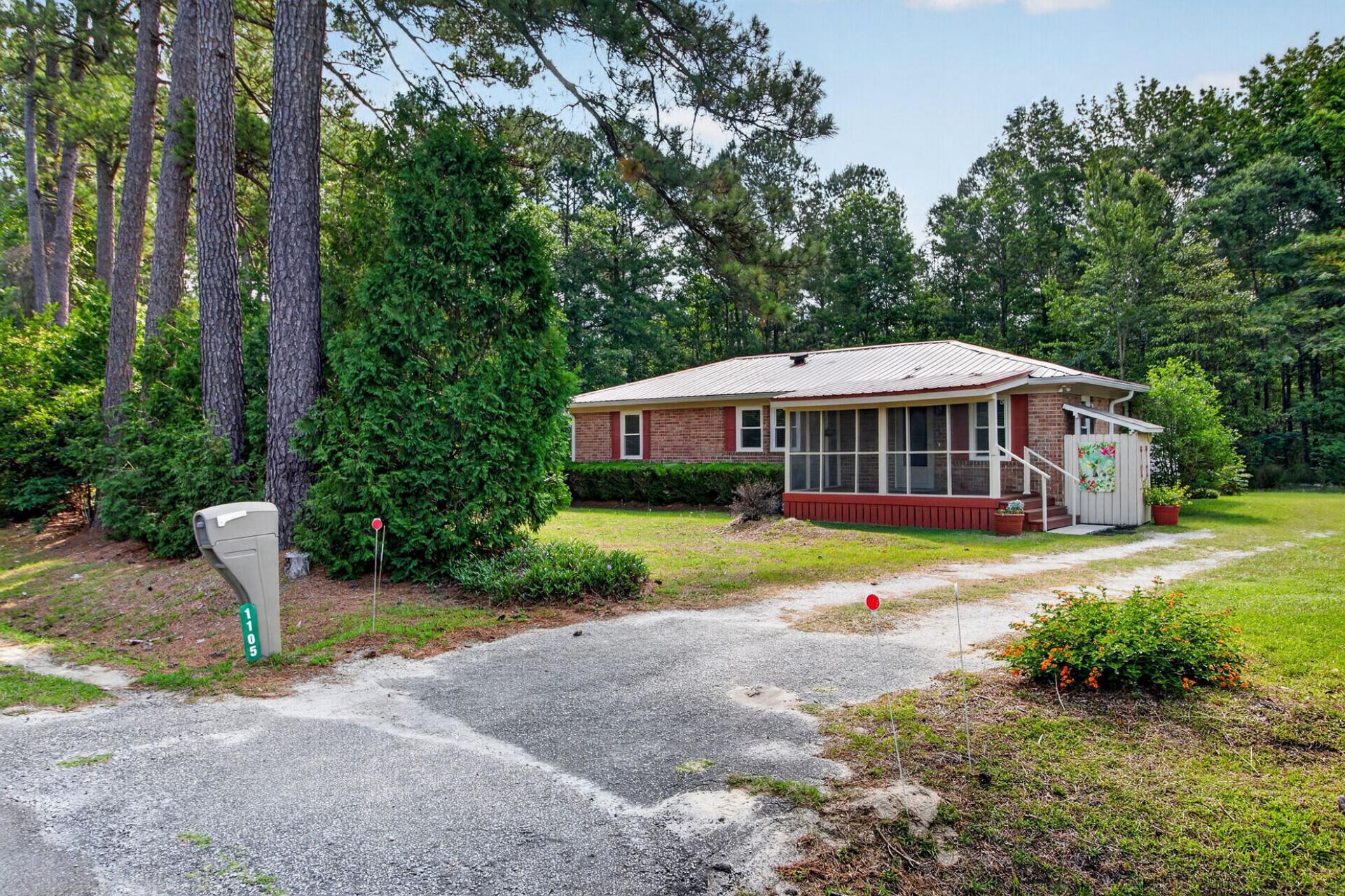 1105 County Line Road Photo 42