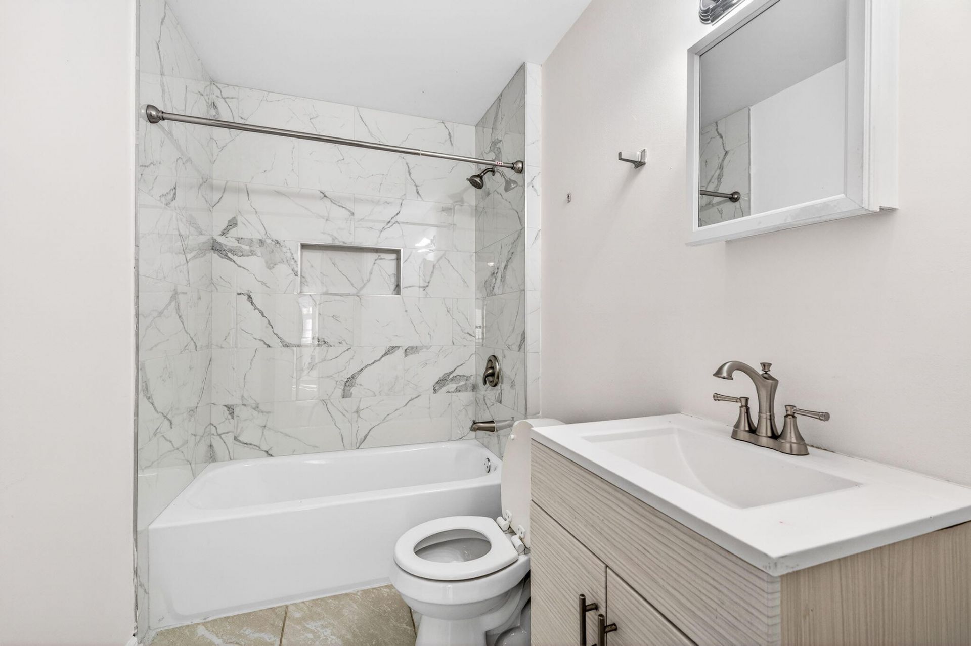 1045 Seaside Lane Photo 11