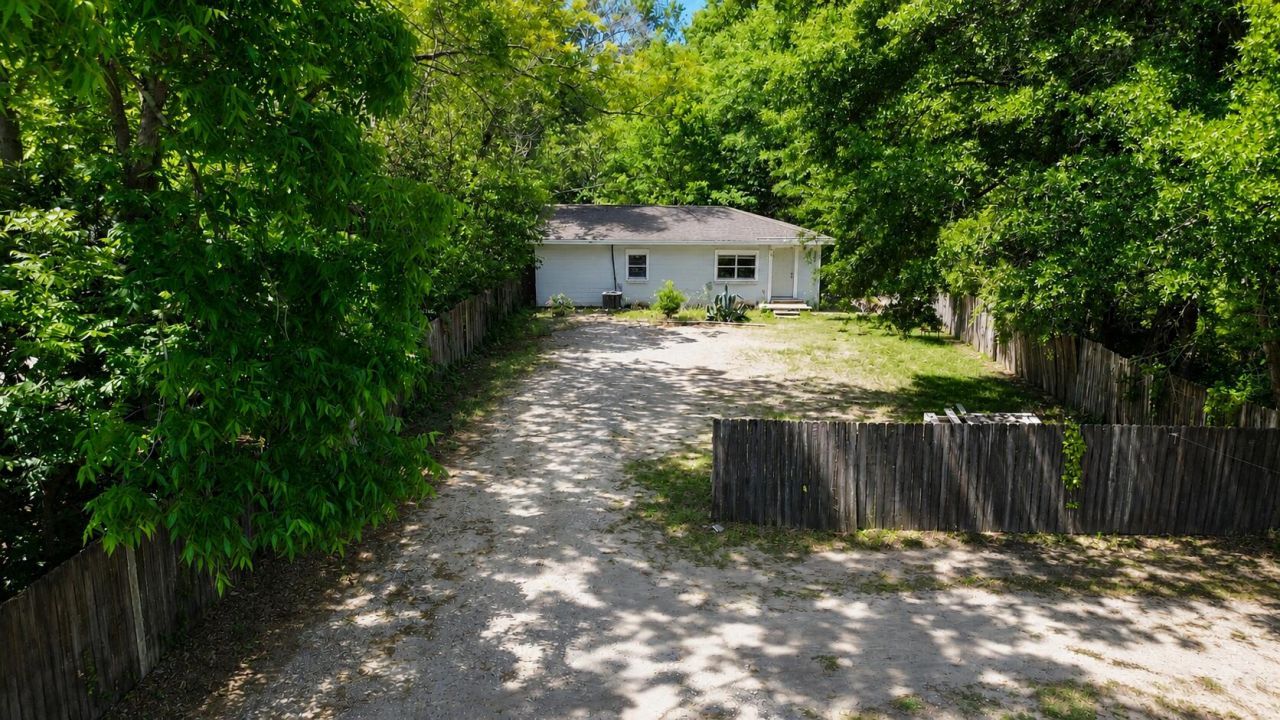 1045 Seaside Lane Photo 28
