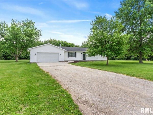 5660 Wesley Chapel Road, Chatham, IL 62629