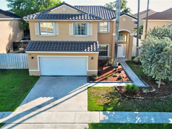 19141 NW 12th St , Pembroke Pines, FL 33029