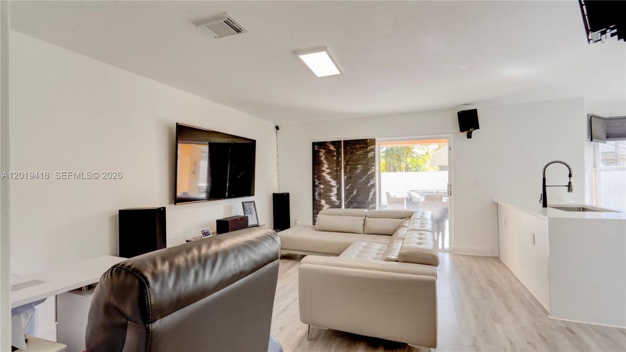 19141 NW 12th St , Pembroke Pines, FL 33029 Photo