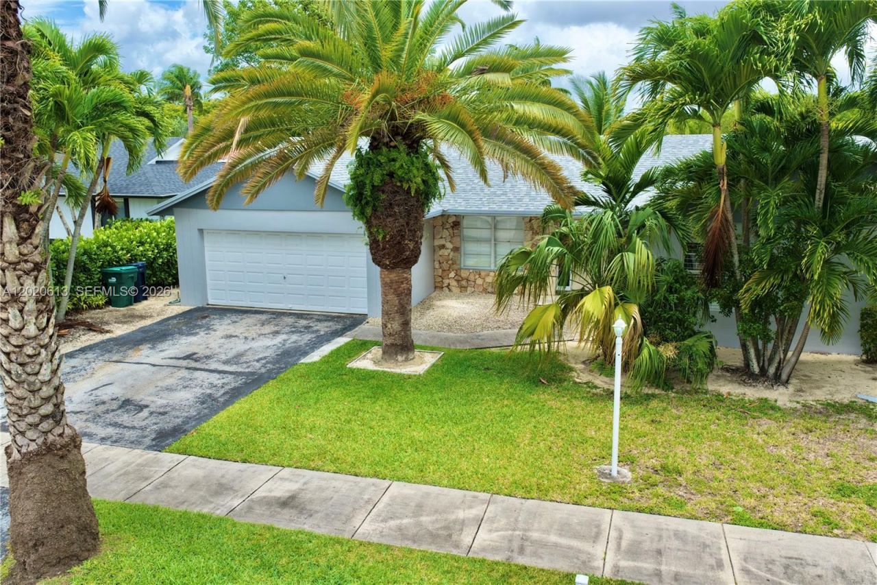11541 SW 97th St , Miami, FL 33176 Photo