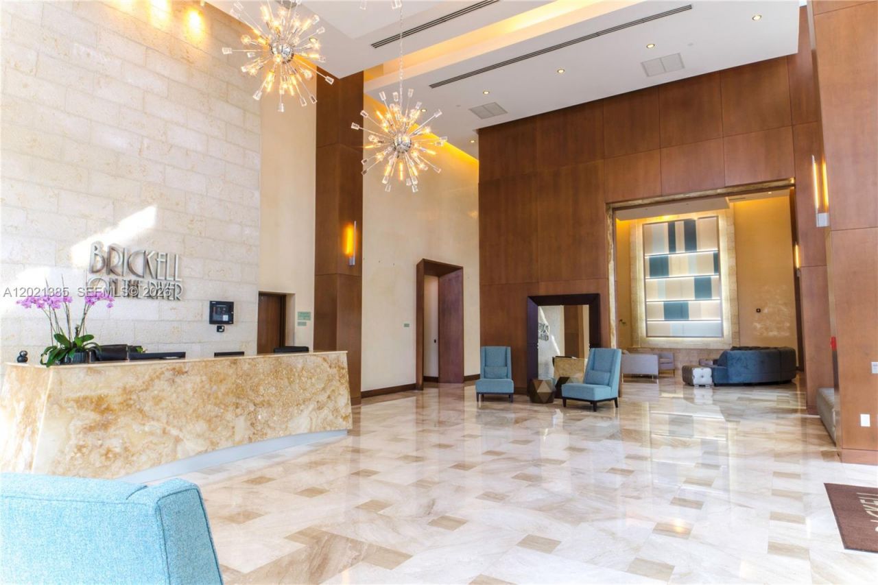 31 SE 5th St, Unit 1208, Miami, FL 33131 Photo
