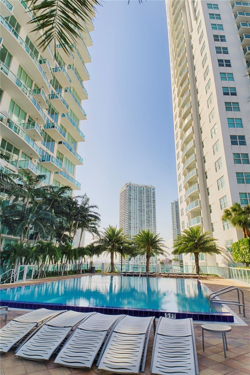31 SE 5th St, Unit 1208, Miami, FL 33131 Photo