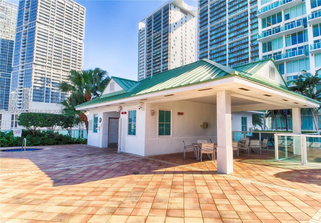 31 SE 5th St, Unit 1208, Miami, FL 33131 Photo