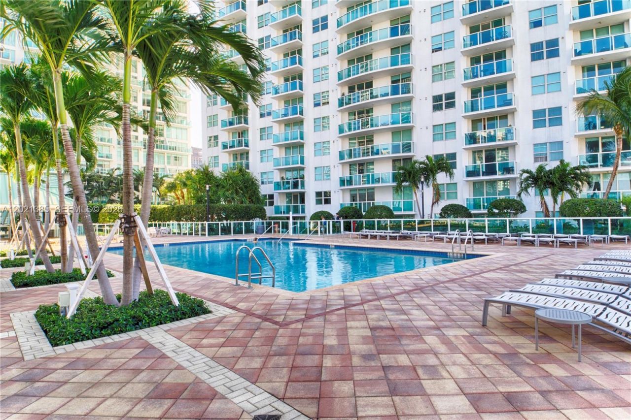 31 SE 5th St, Unit 1208, Miami, FL 33131 Photo