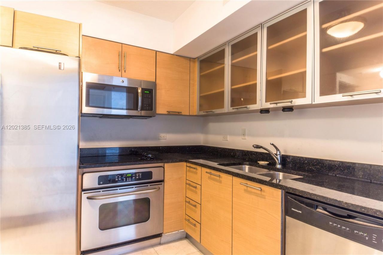 31 SE 5th St, Unit 1208, Miami, FL 33131 Photo