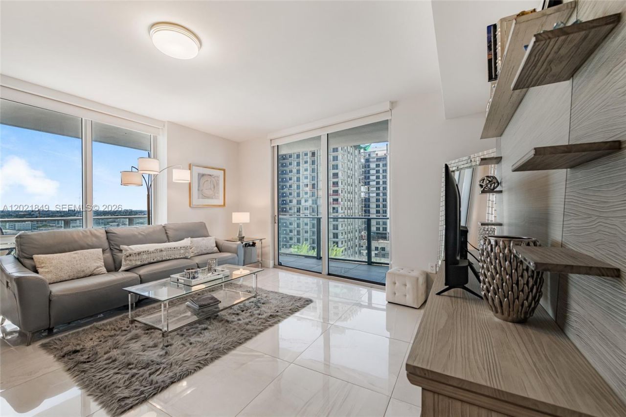 1010 SW 2nd Ave , Unit 1608, Miami, FL 33130 Photo
