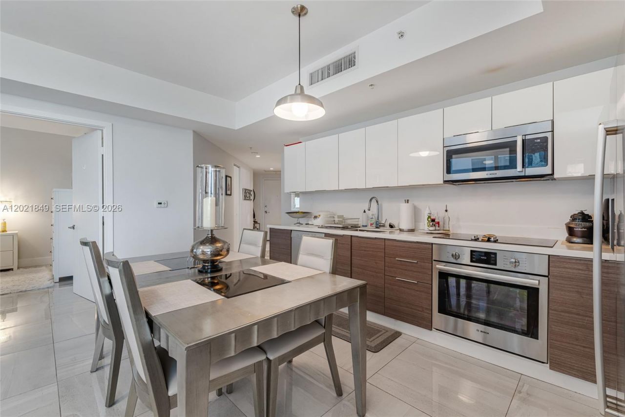 1010 SW 2nd Ave , Unit 1608, Miami, FL 33130 Photo