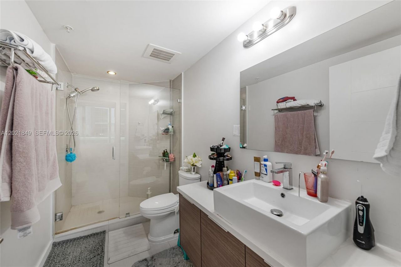 1010 SW 2nd Ave , Unit 1608, Miami, FL 33130 Photo