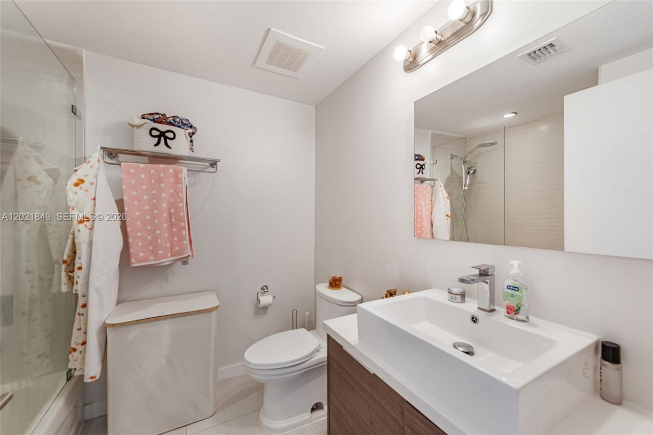1010 SW 2nd Ave , Unit 1608, Miami, FL 33130 Photo