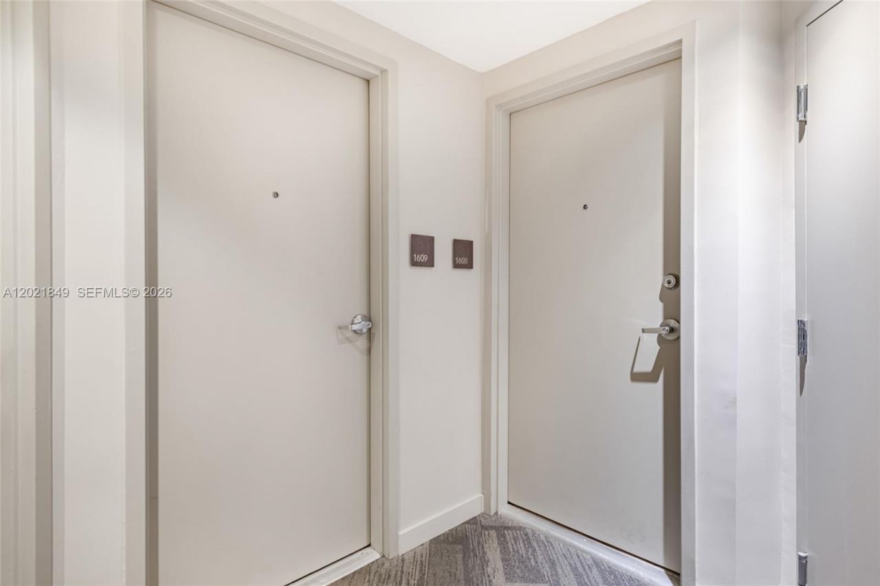 1010 SW 2nd Ave , Unit 1608, Miami, FL 33130 Photo