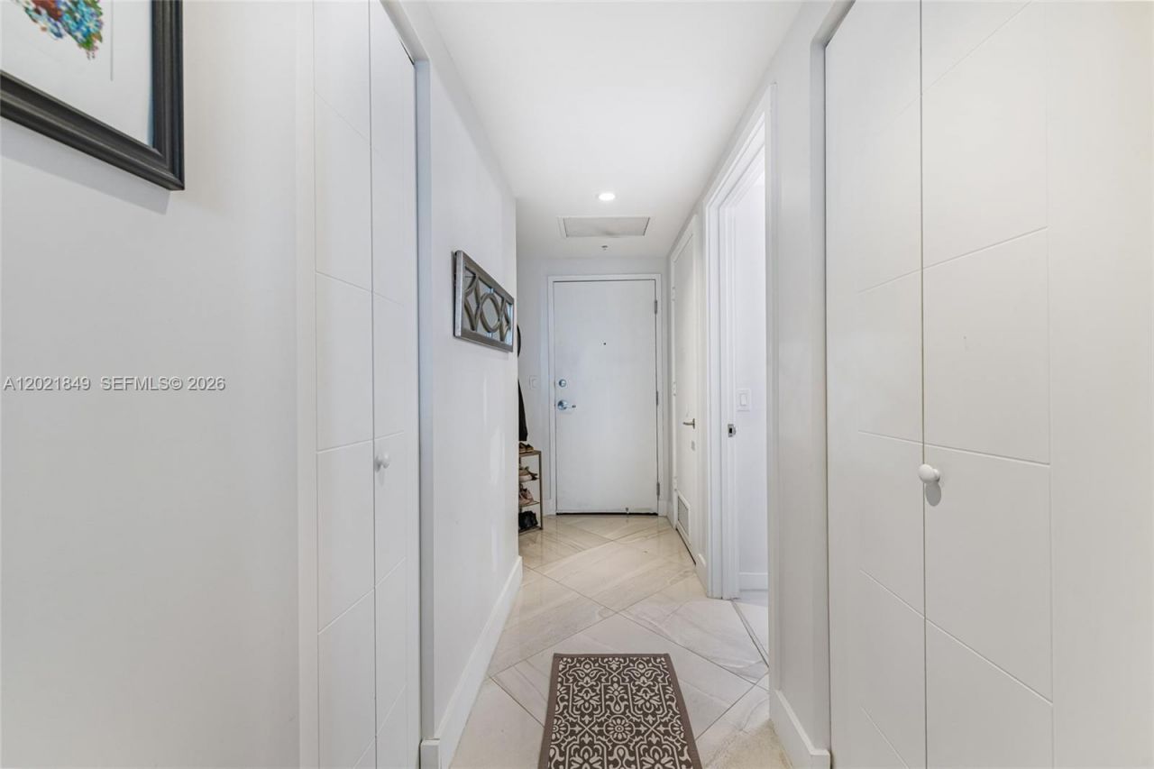 1010 SW 2nd Ave , Unit 1608, Miami, FL 33130 Photo