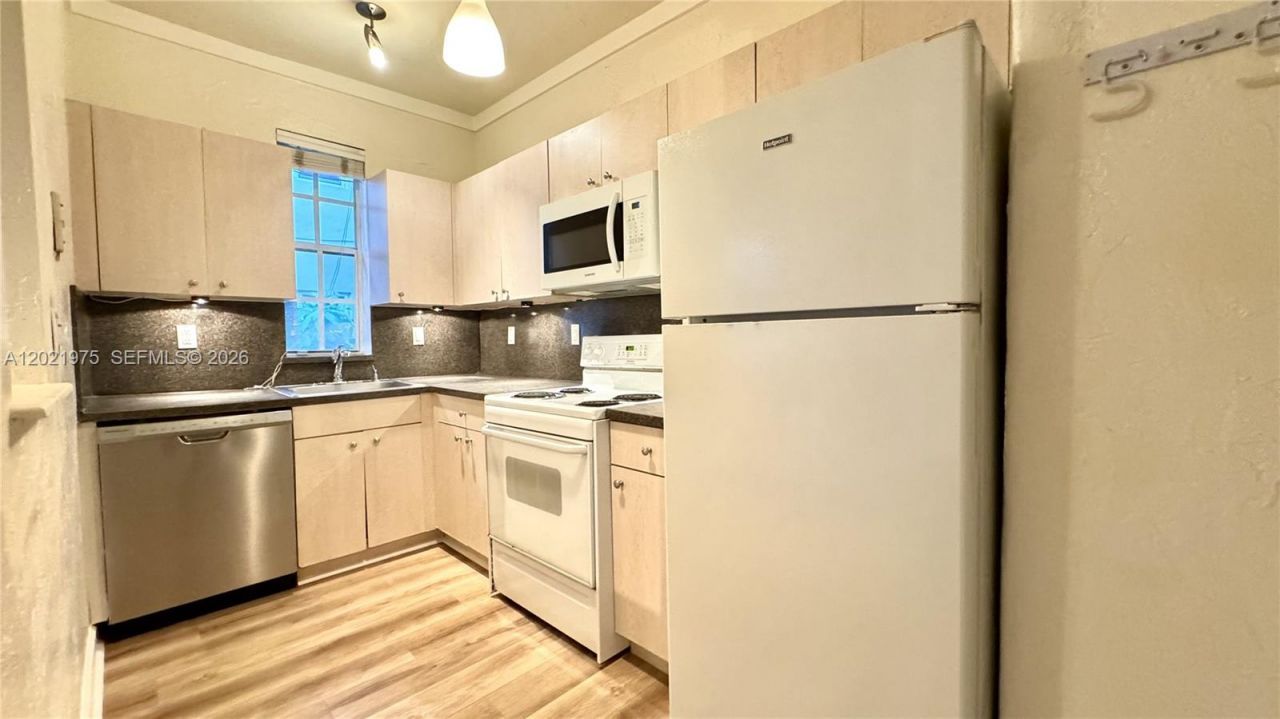 1335 Pennsylvania Ave , Unit 3, Miami Beach, FL 33139 Photo