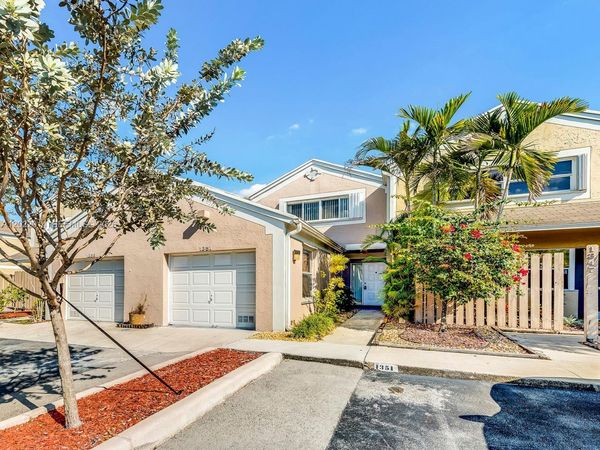 1351 NW 124th Ave , Unit 1351, Pembroke Pines, FL 33026