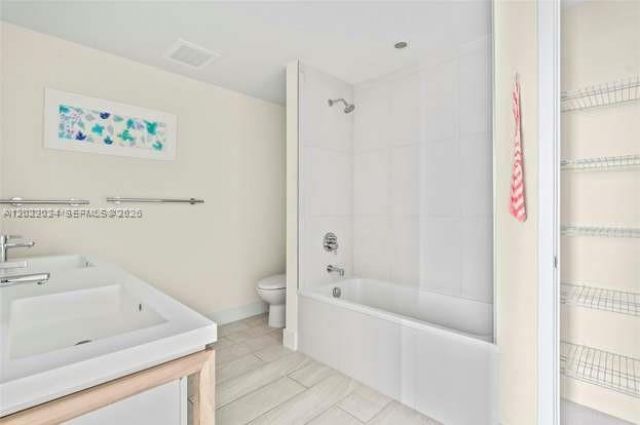 2000 Metropica Way, Unit 2202, Sunrise, FL 33323 Photo