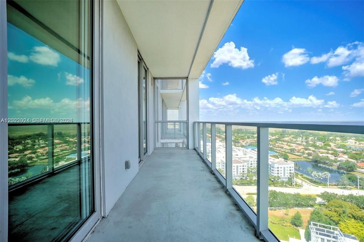 2000 Metropica Way, Unit 2202, Sunrise, FL 33323 Photo