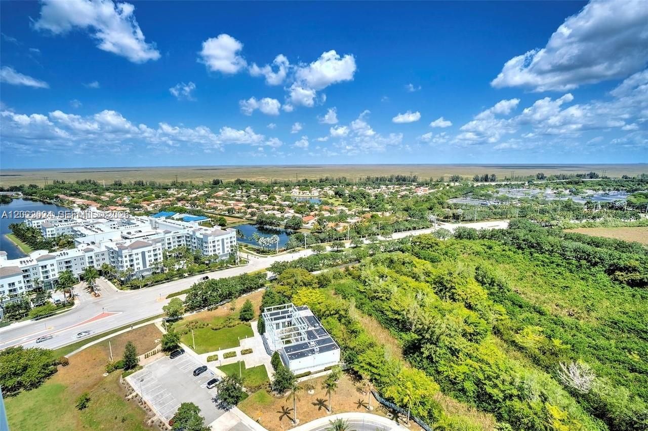 2000 Metropica Way, Unit 2202, Sunrise, FL 33323 Photo