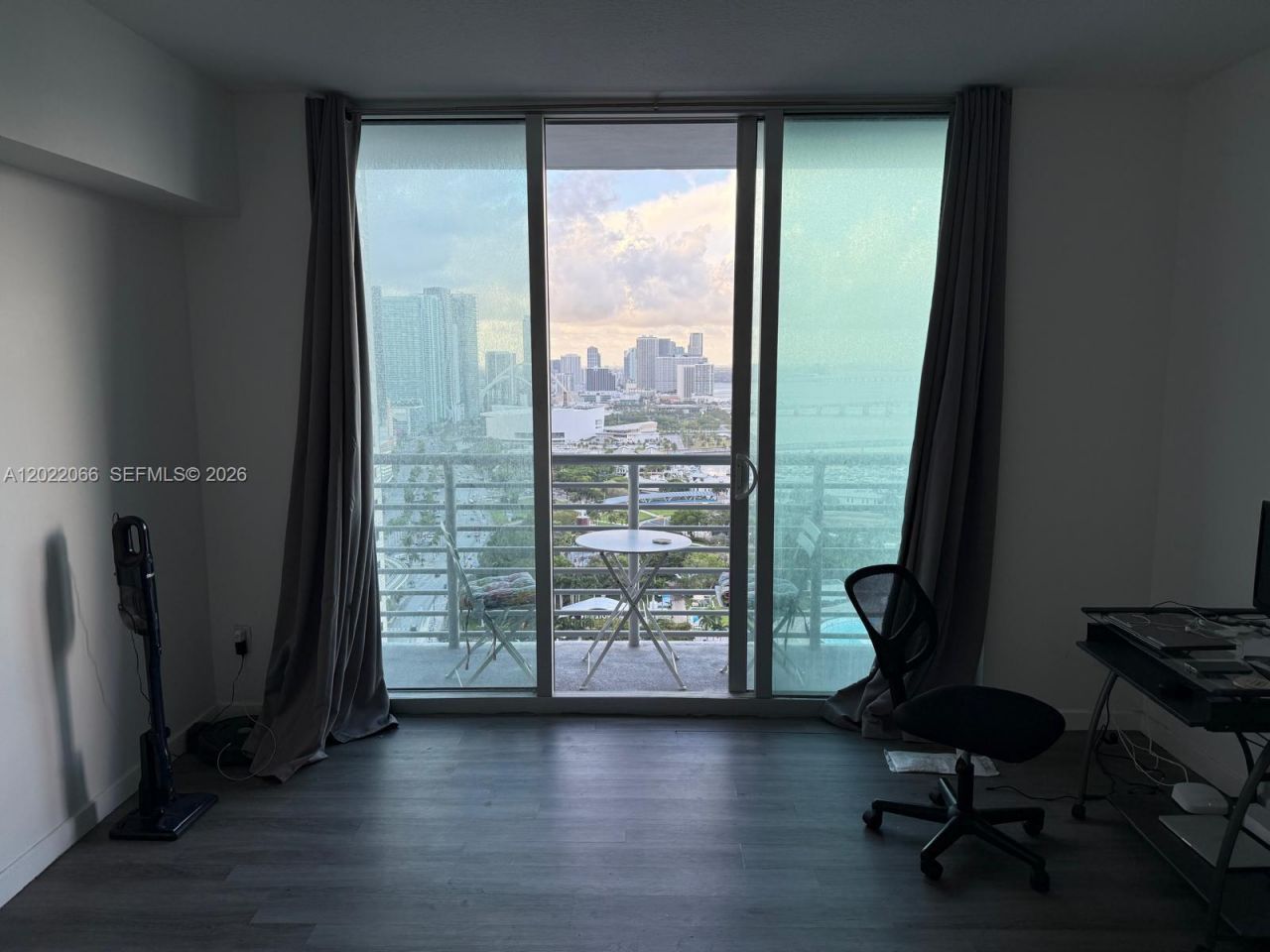 325 S Biscayne Blvd , Unit 3620, Miami, FL 33131 Photo