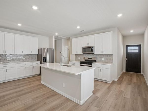3056 Belton Drive, Farmersville, TX 75442