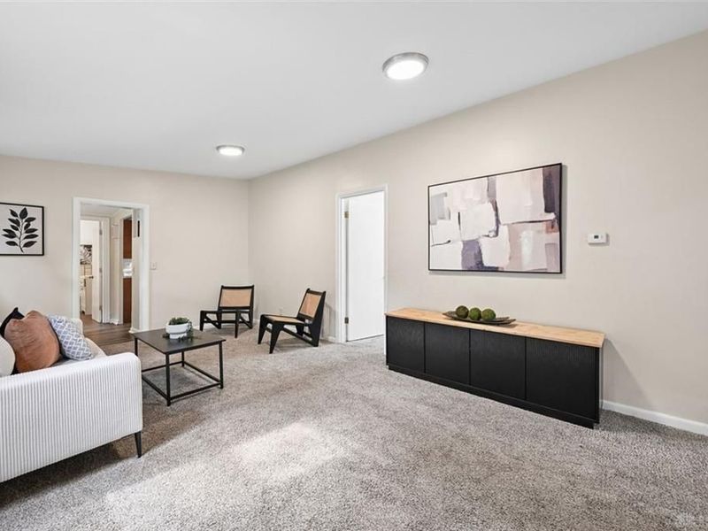 3203 Jessup Road, Green Township, OH 45239 Photo 8