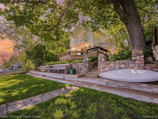 227 Ora Road, Oxford Twp, MI 48371