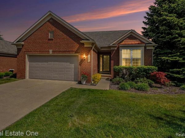 3991 Rainier Drive, Oceola Twp, MI 48843