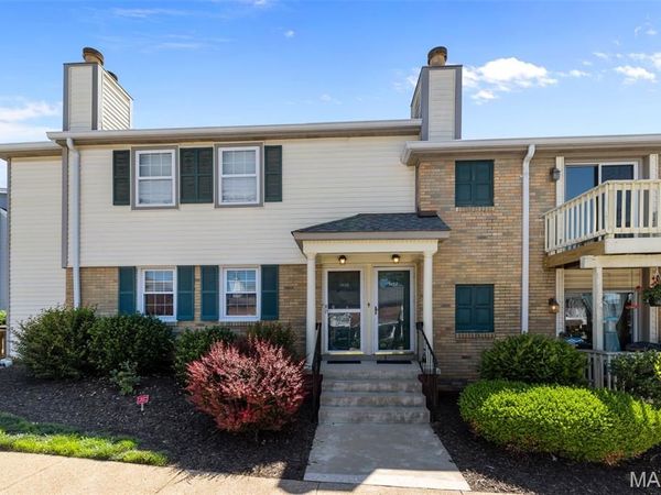 1450 High School Drive , St Louis, MO 63144