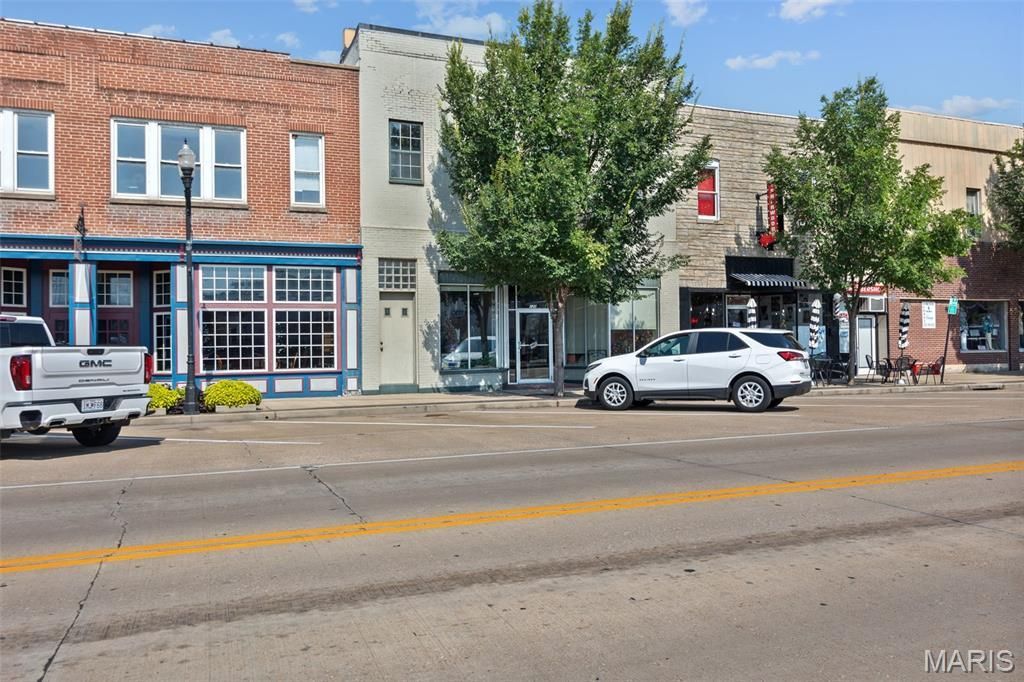 120 N Main Street , De Soto, MO 63020 Main Photo