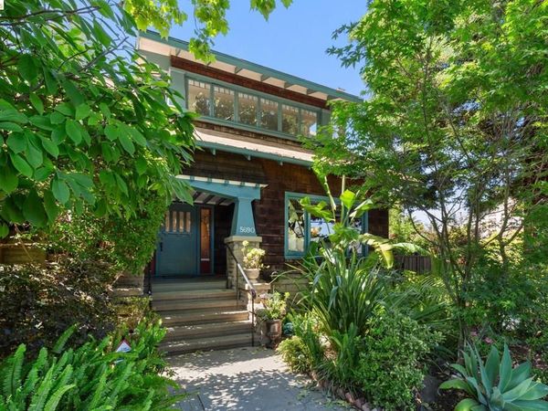 5690 Ocean View Dr, Oakland, CA 94618