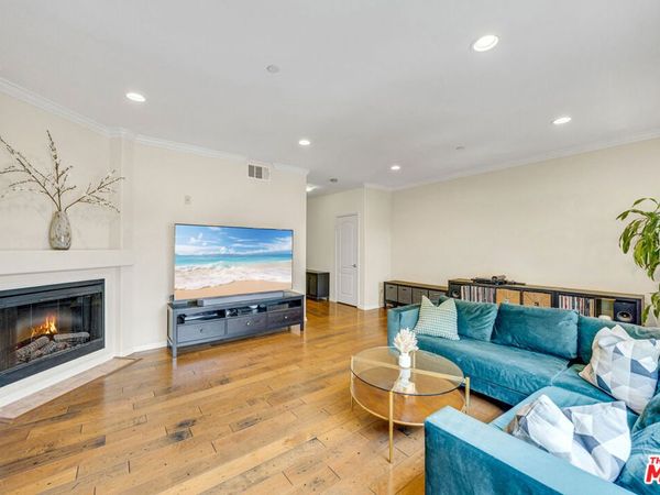 3401 S Bentley Avenue, Unit 301, Los Angeles, CA 90034