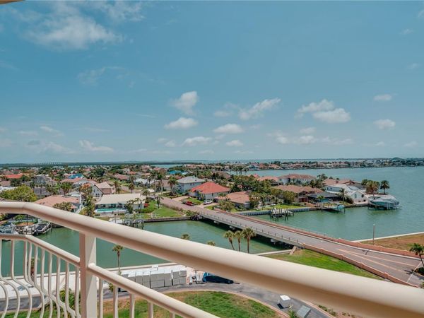 4900 BRITTANY DRIVE S, Unit 910, ST PETERSBURG, FL 33715