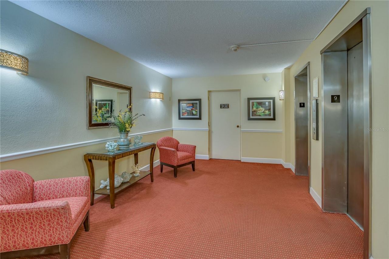 4900 Brittany Drive S, Unit 910, Saint Petersburg, FL 33715 Photo