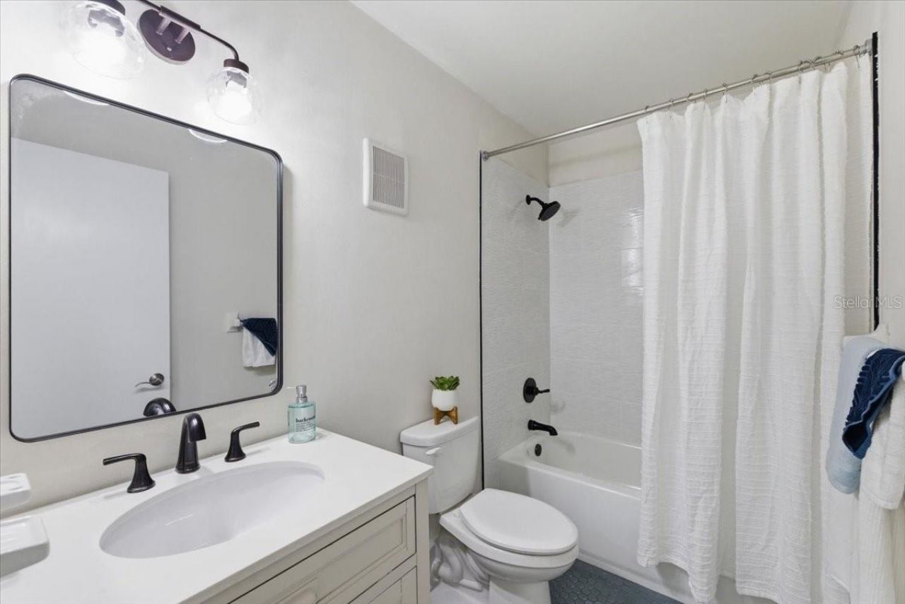 6700 1st Avenue S, Unit 211, Saint Petersburg, FL 33707 Photo