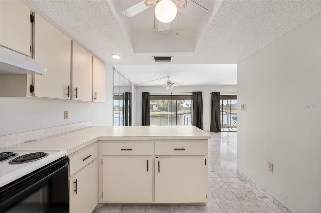 1400 Mineo Drive, Unit 12T, Punta Gorda, FL 33950 Photo