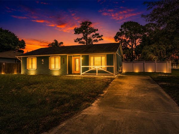1385 GILLOTT STREET NW, PALM BAY, FL 32907
