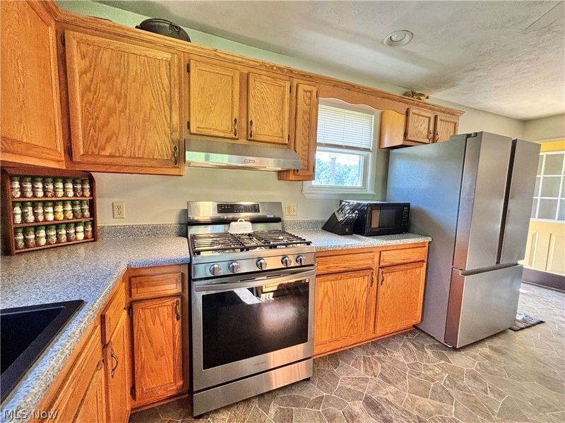 104 Woodcrest Lane , Marietta, OH 45750 Photo 6