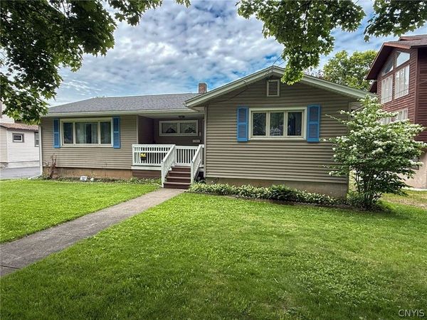 327 N Peterboro Street , Canastota, NY 13032