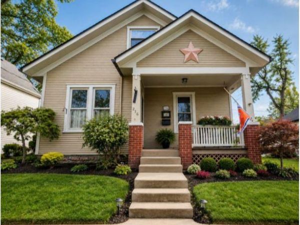 216 W Center Street, Lebanon, IL 62254