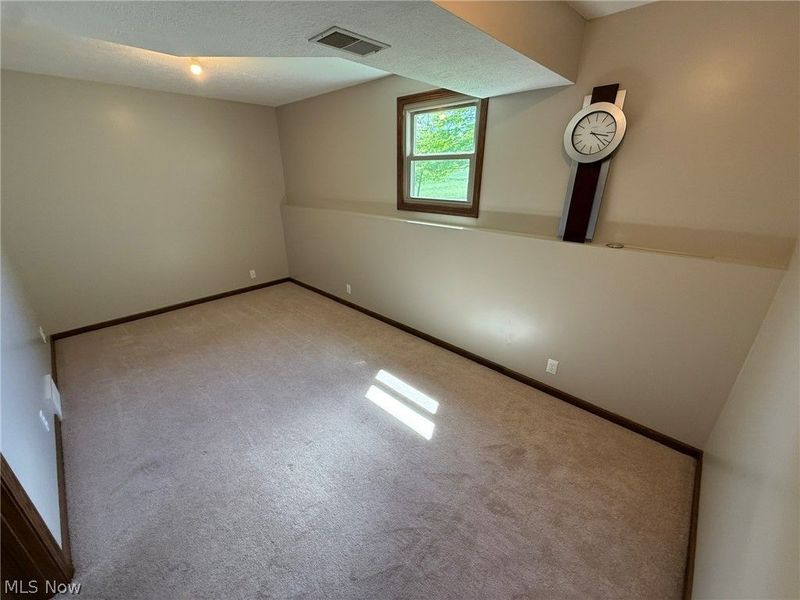 2462 Yorkview Road SW, New Philadelphia, OH 44663 Photo 21